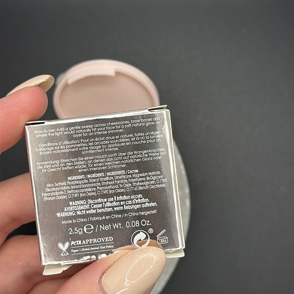 CIATE London, Glow - To Highlighter - Picture 3 of 4